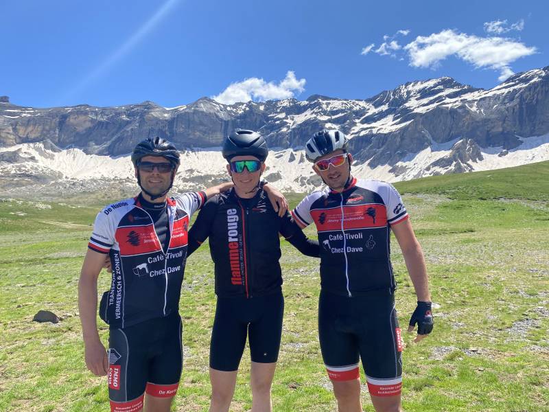 location pour vélo près de l'ardiden